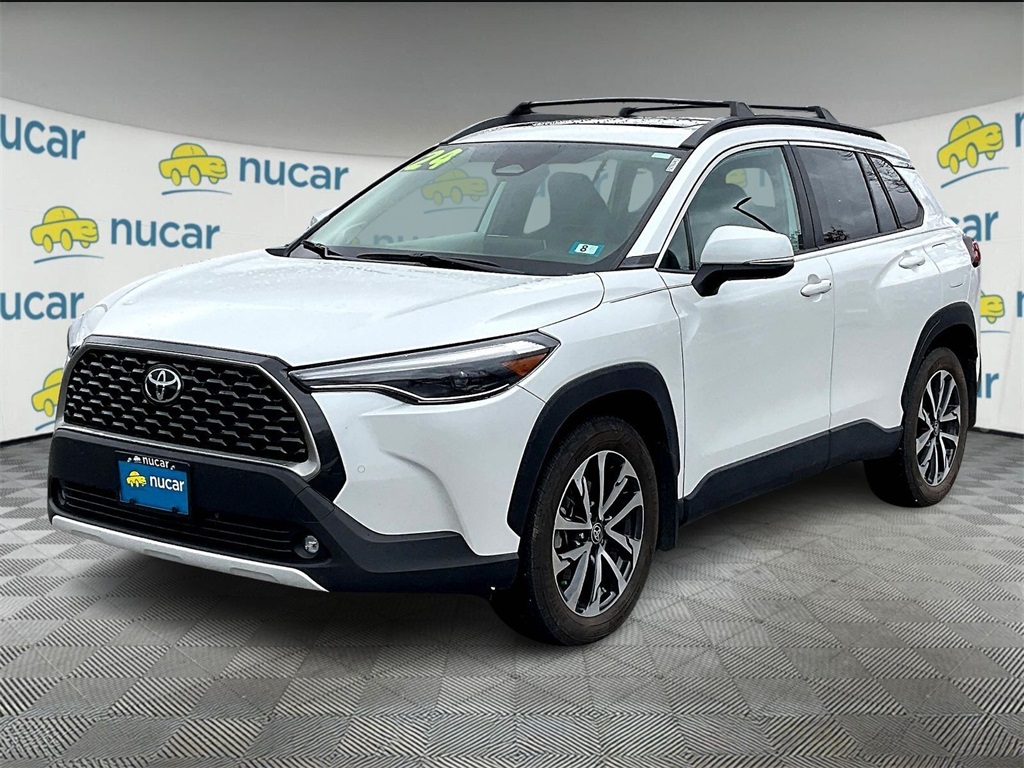 2024 Toyota Corolla Cross XLE - Photo 3