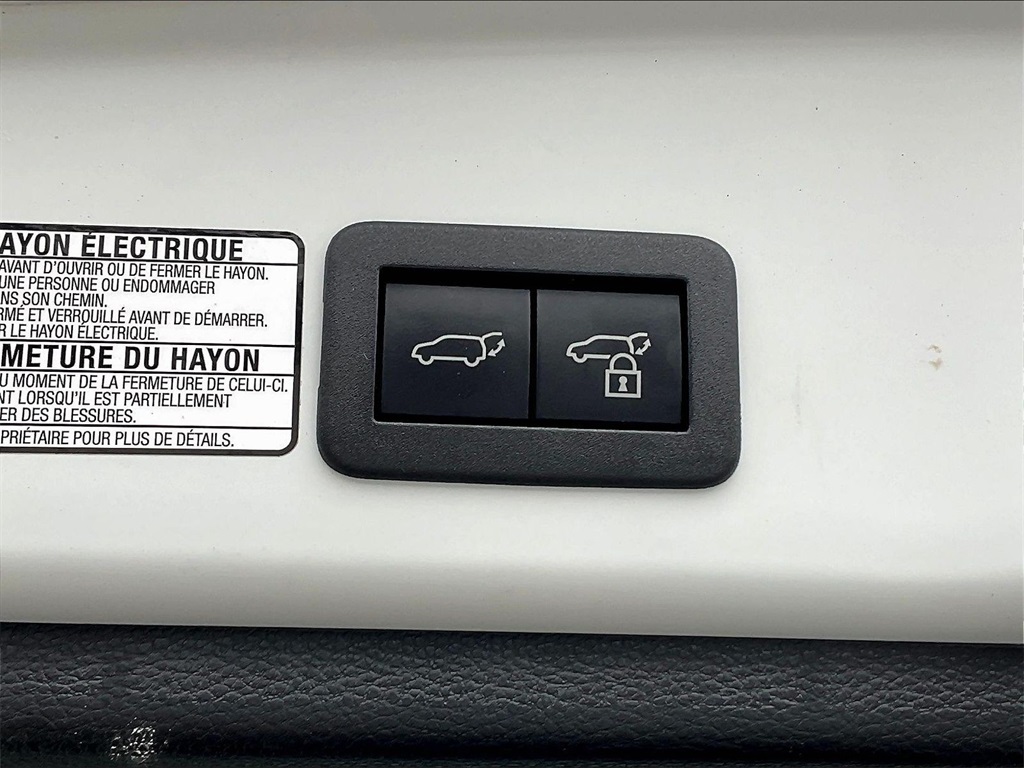 2024 Toyota Corolla Cross XLE - Photo 35