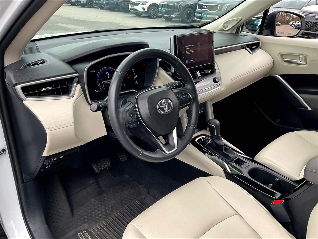 2024 Toyota Corolla Cross XLE - Photo 8
