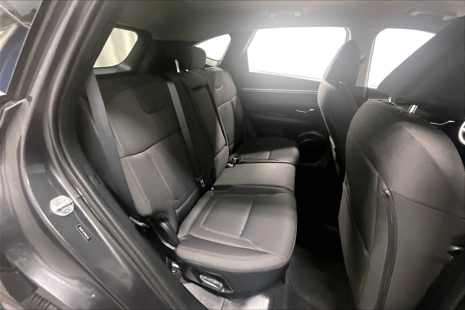 2022 Hyundai Tucson SEL - Photo 16