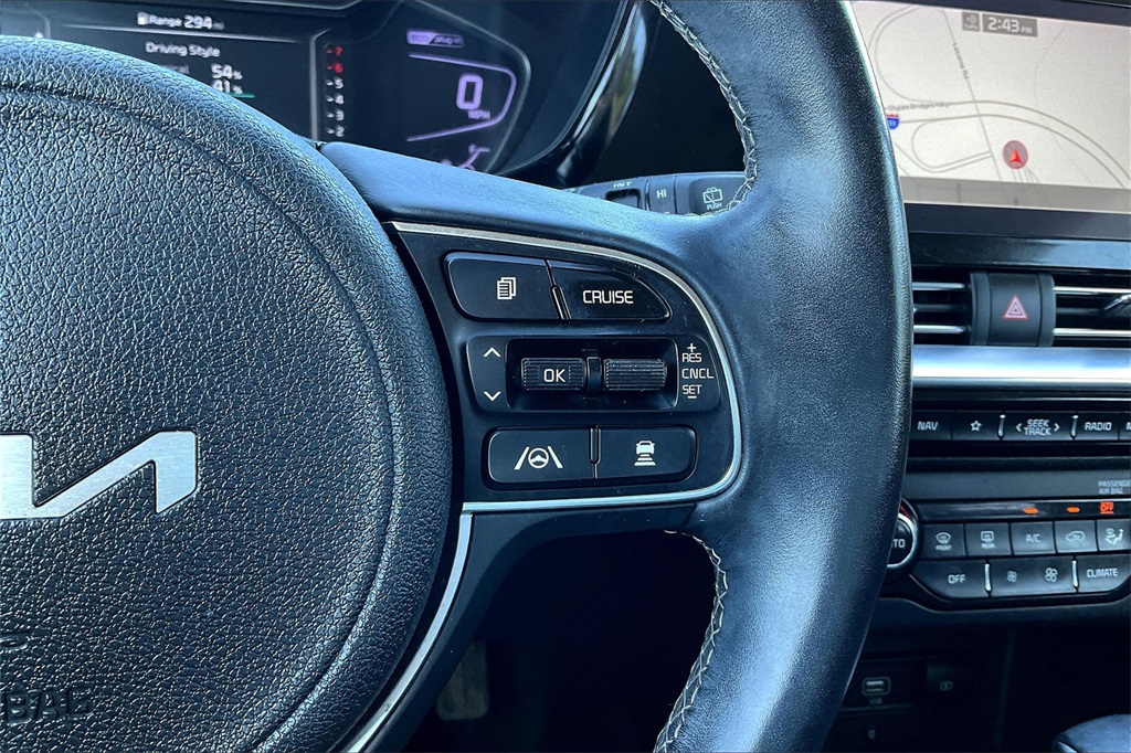 2022 Kia Niro Plug-In Hybrid EX Premium - Photo 23