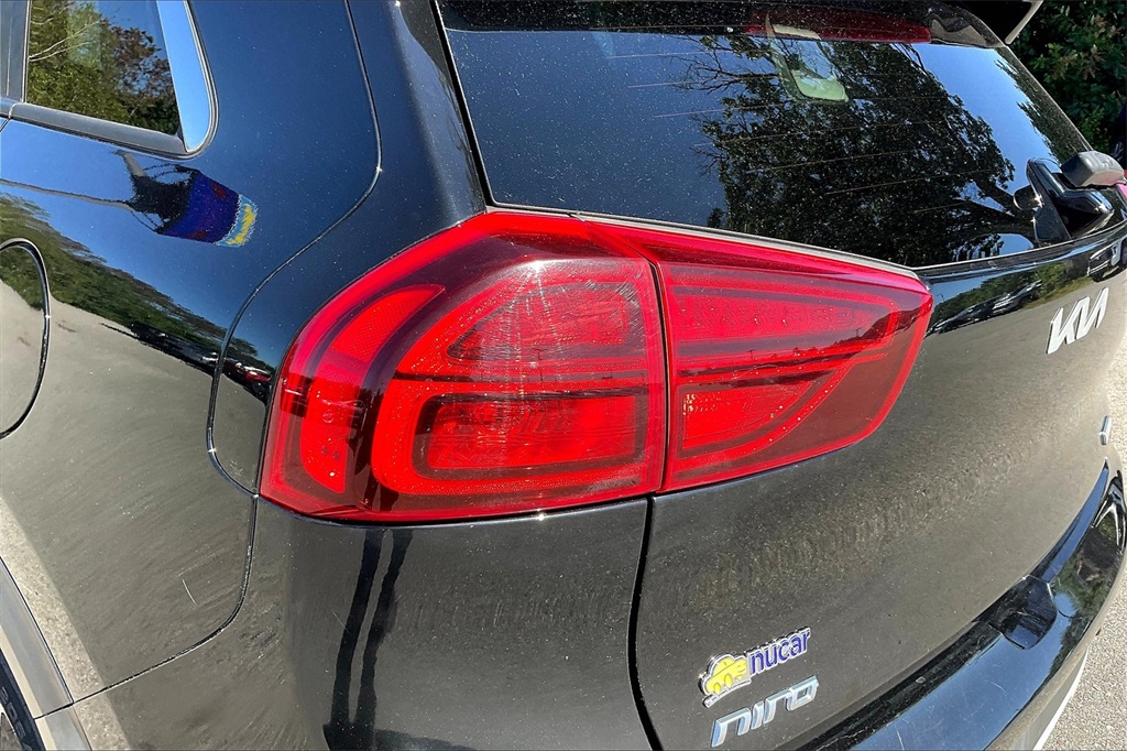 2022 Kia Niro Plug-In Hybrid EX Premium - Photo 30