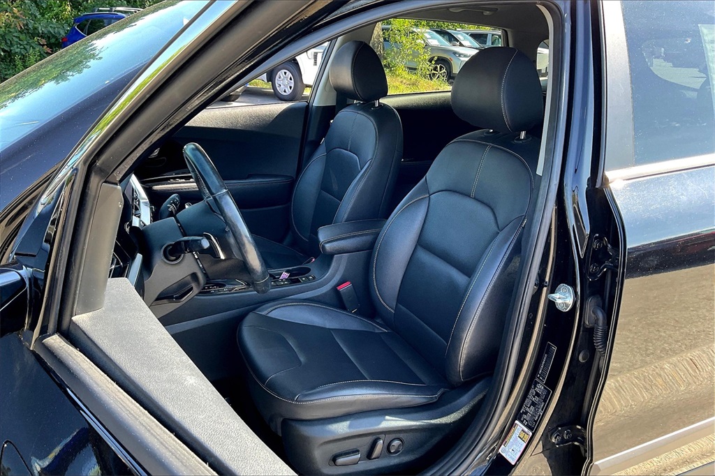 2022 Kia Niro Plug-In Hybrid EX Premium - Photo 9
