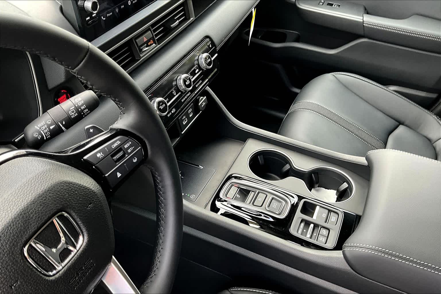 2025 Honda Pilot EX-L - Photo 13