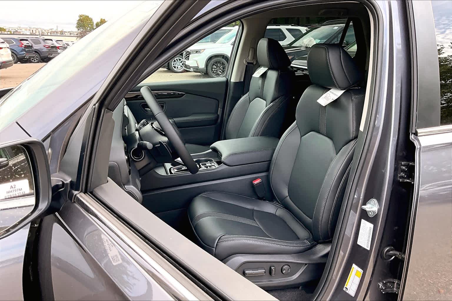 2025 Honda Pilot EX-L - Photo 10