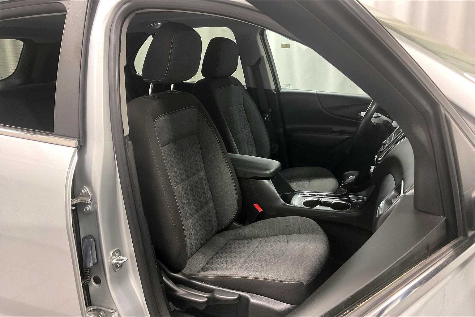 2022 Chevrolet Equinox LT - Photo 11