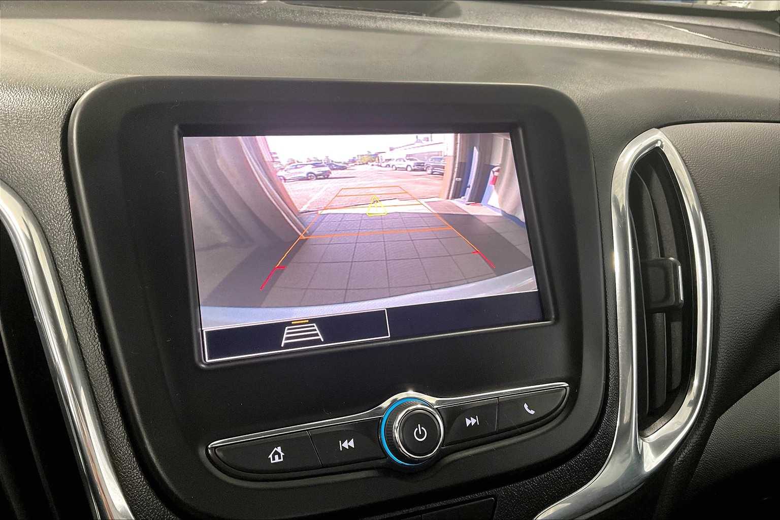 2022 Chevrolet Equinox LT - Photo 19