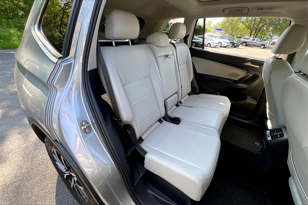 2021 Volkswagen Tiguan 2.0T SE - Photo 18