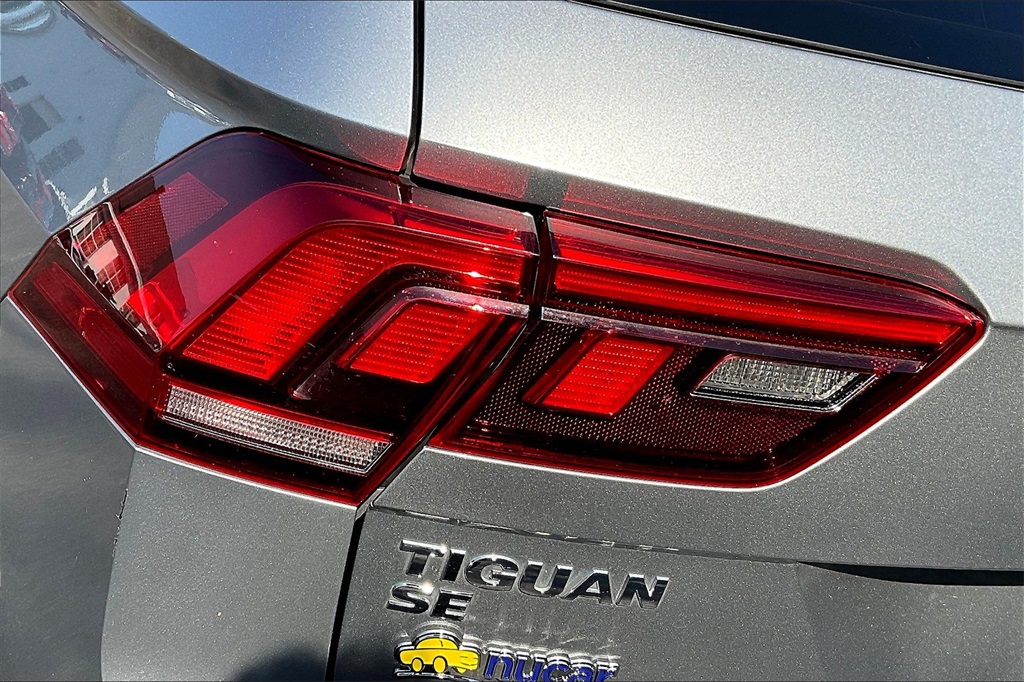 2021 Volkswagen Tiguan 2.0T SE - Photo 29