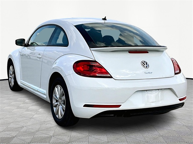 2019 Volkswagen Beetle 2.0T S - Photo 4