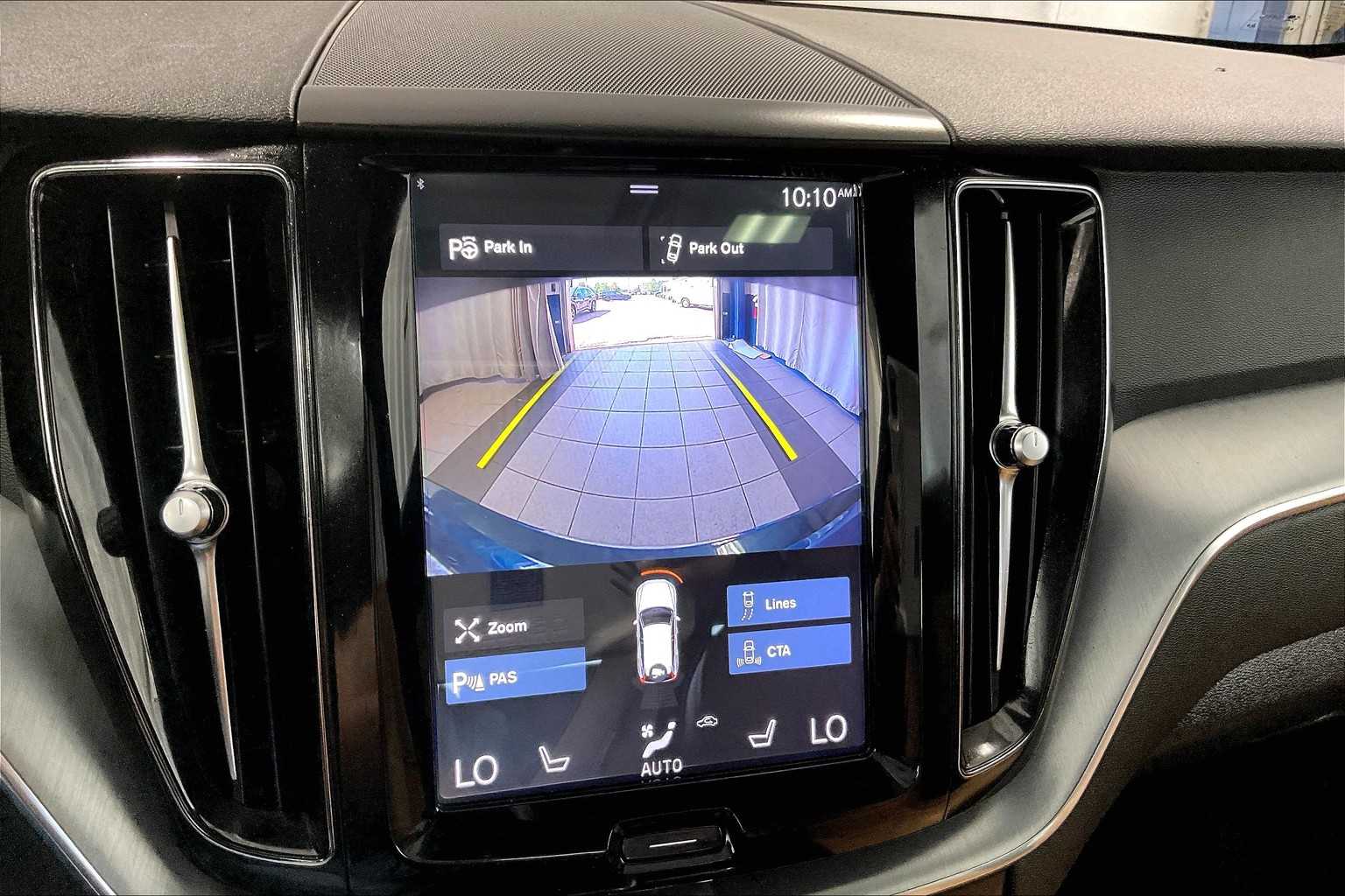 2018 Volvo XC60 Momentum - Photo 19