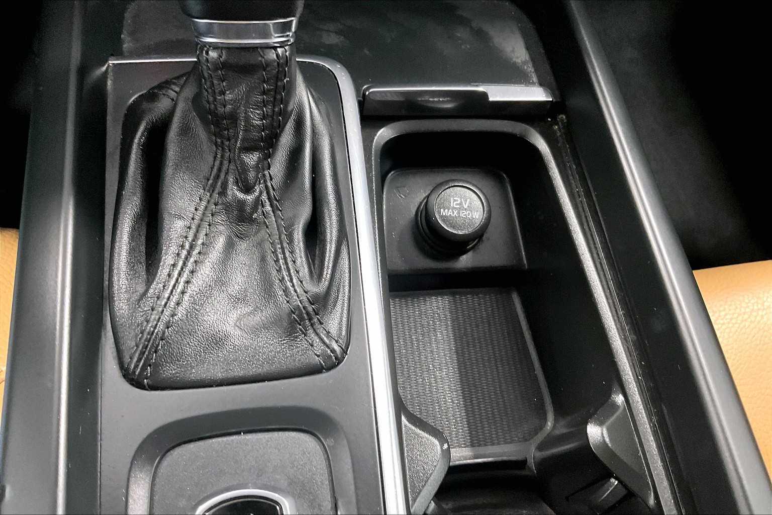 2018 Volvo XC60 Momentum - Photo 27