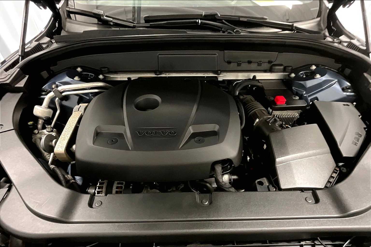 2018 Volvo XC60 Momentum - Photo 30
