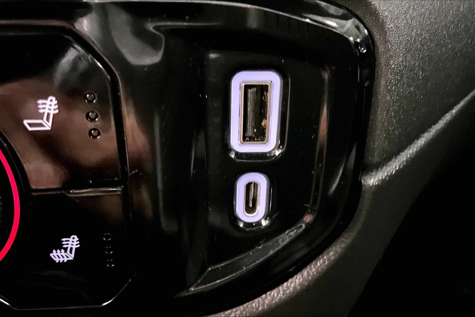 2022 Chevrolet Silverado 1500 LT - Photo 26