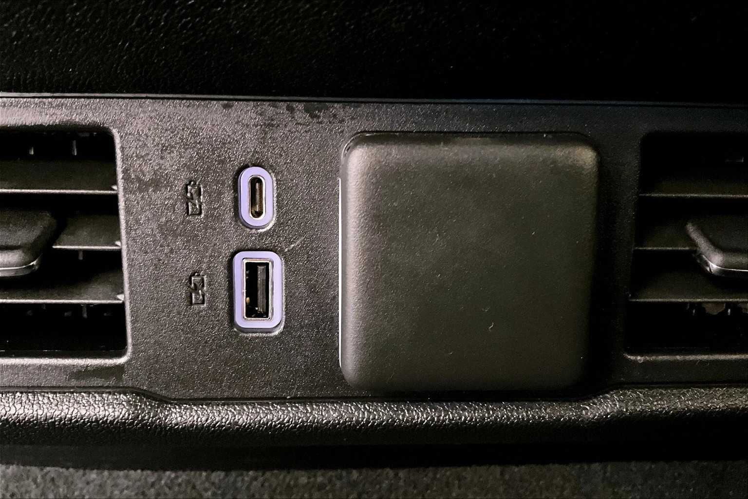 2022 Chevrolet Silverado 1500 LT - Photo 27