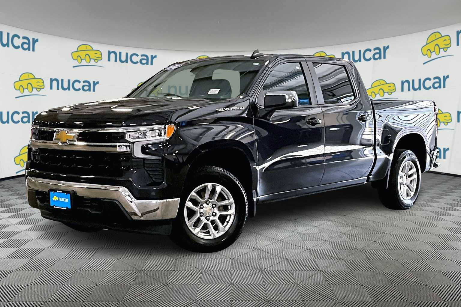 2022 Chevrolet Silverado 1500 LT - Photo 3