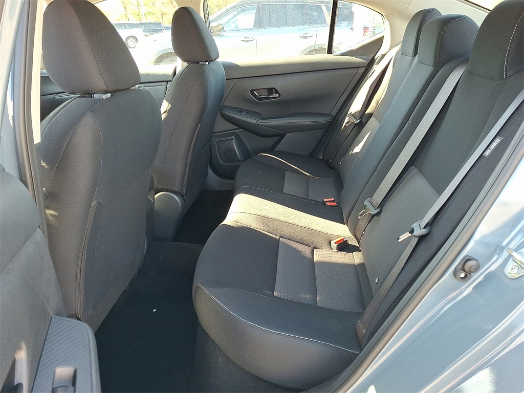 2025 Nissan Sentra SV - Photo 6