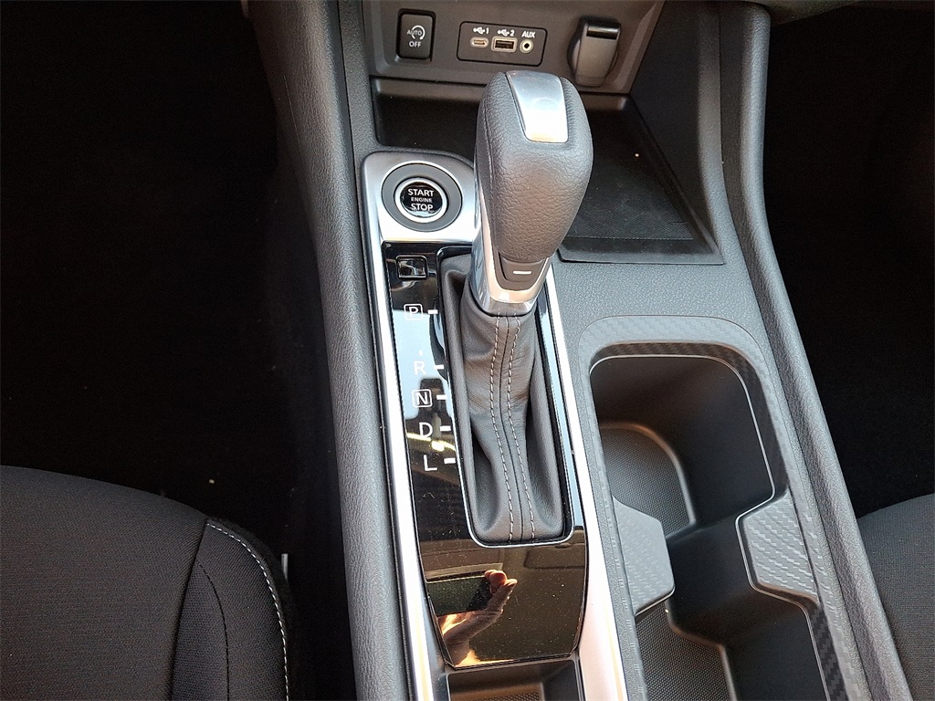 2025 Nissan Sentra SV - Photo 10