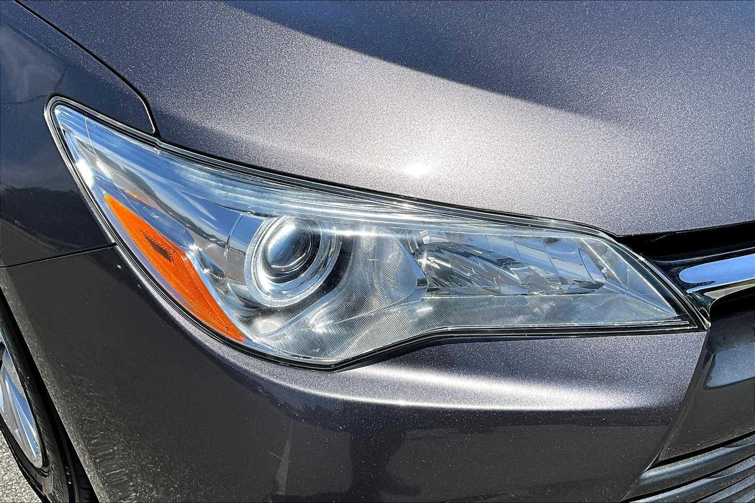 2016 Toyota Camry LE - Photo 32