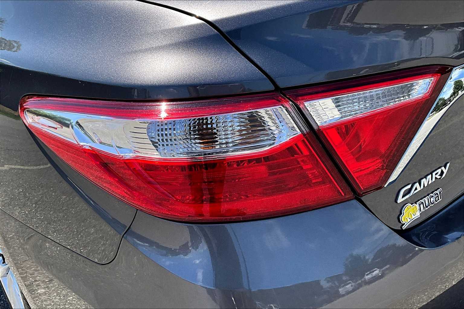 2016 Toyota Camry LE - Photo 33