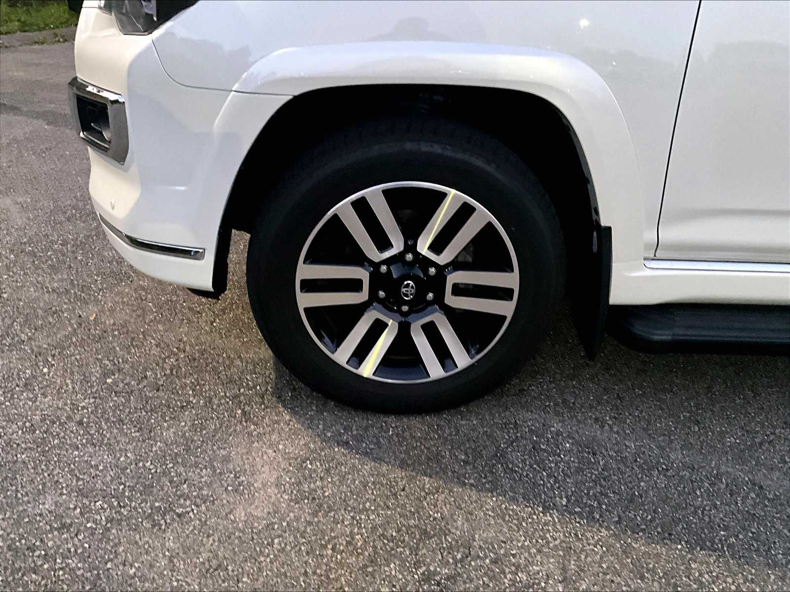 2023 Toyota 4Runner Limited - Photo 4