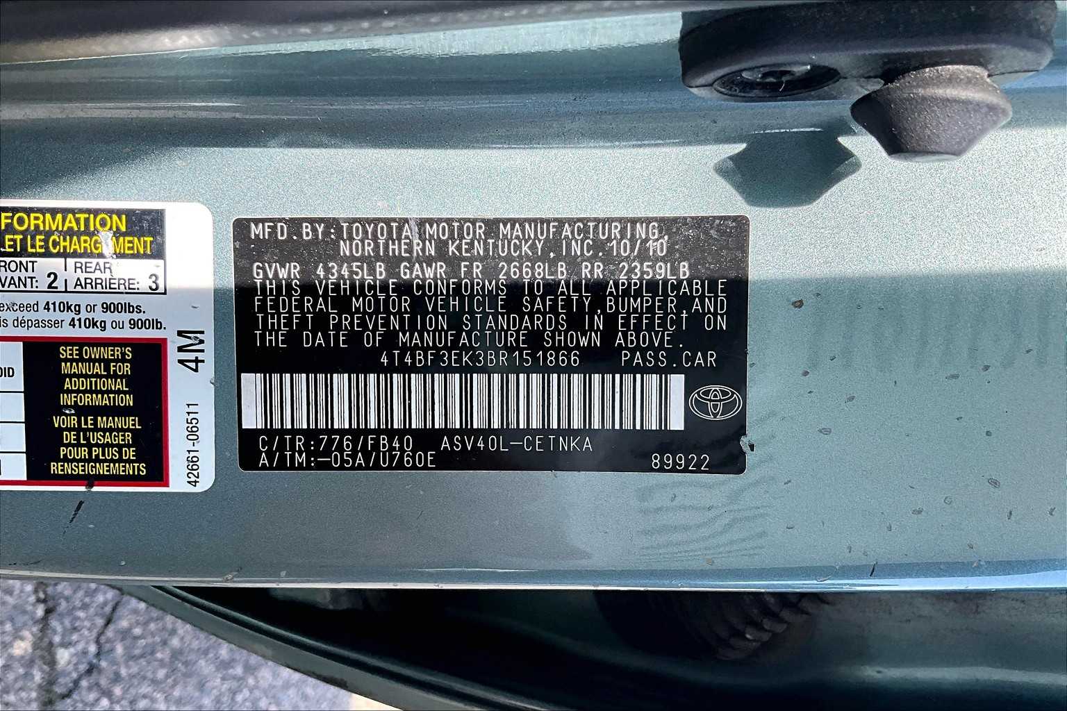 2011 Toyota Camry LE - Photo 6