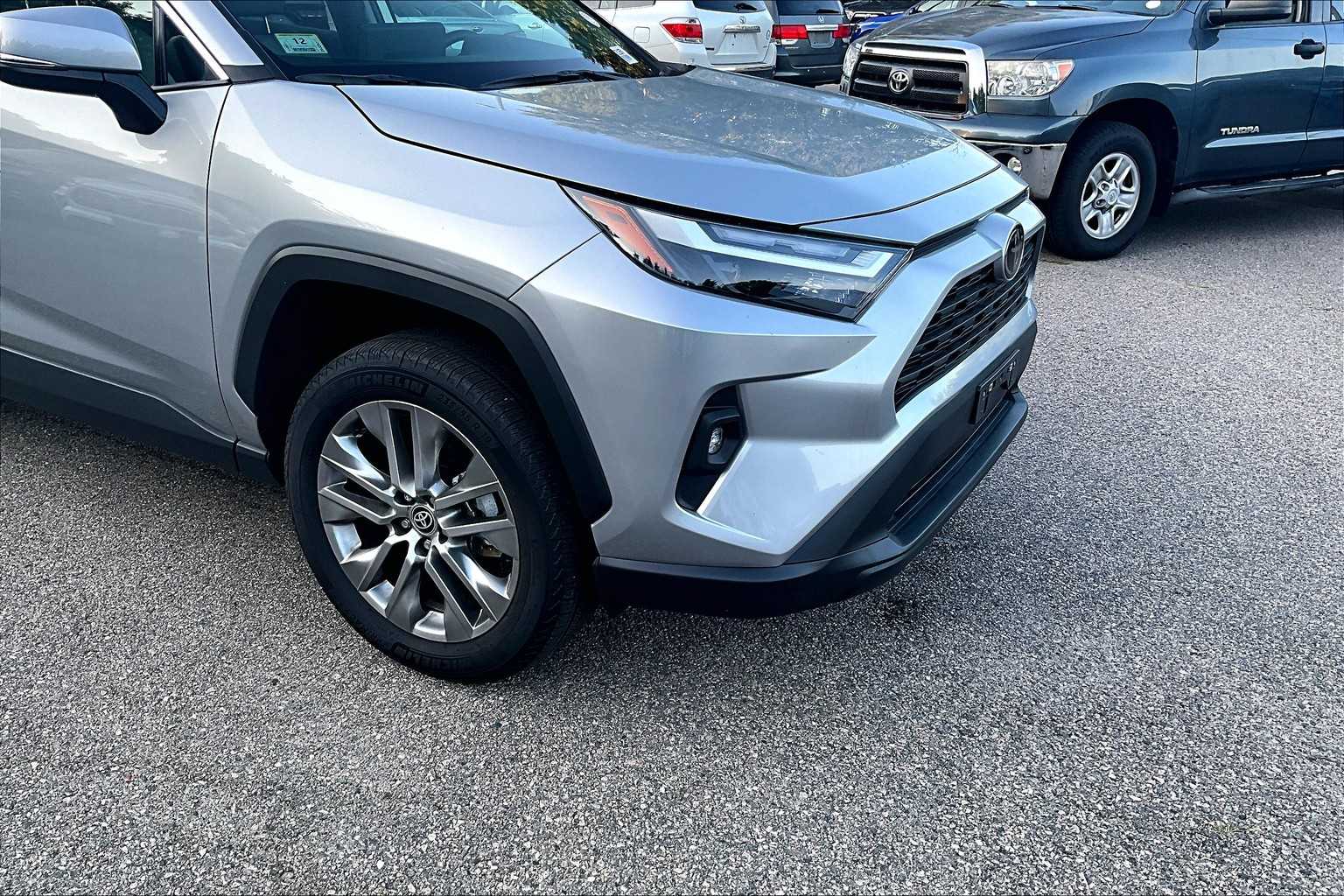 2025 Toyota RAV4 XLE Premium - Photo 5