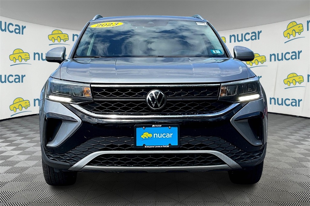 2023 Volkswagen Taos 1.5T SE - Photo 2