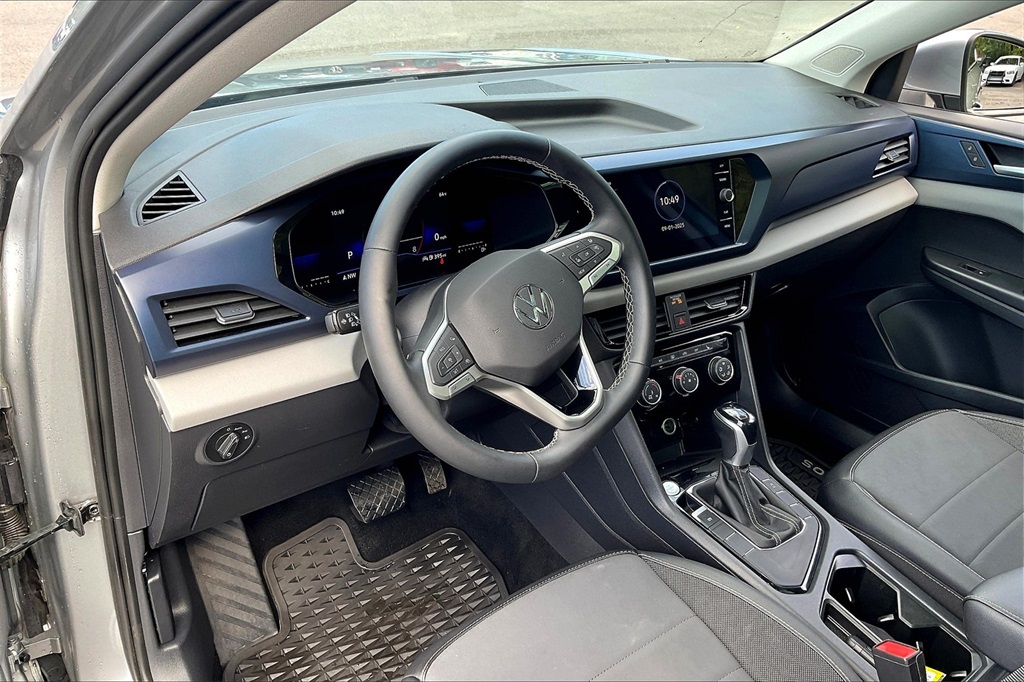 2023 Volkswagen Taos 1.5T SE - Photo 8