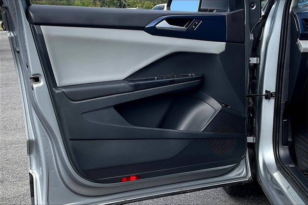 2023 Volkswagen Taos 1.5T SE - Photo 9