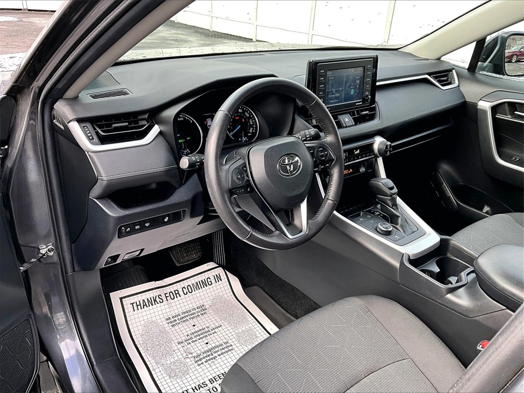2020 Toyota RAV4 Hybrid XLE - Photo 8