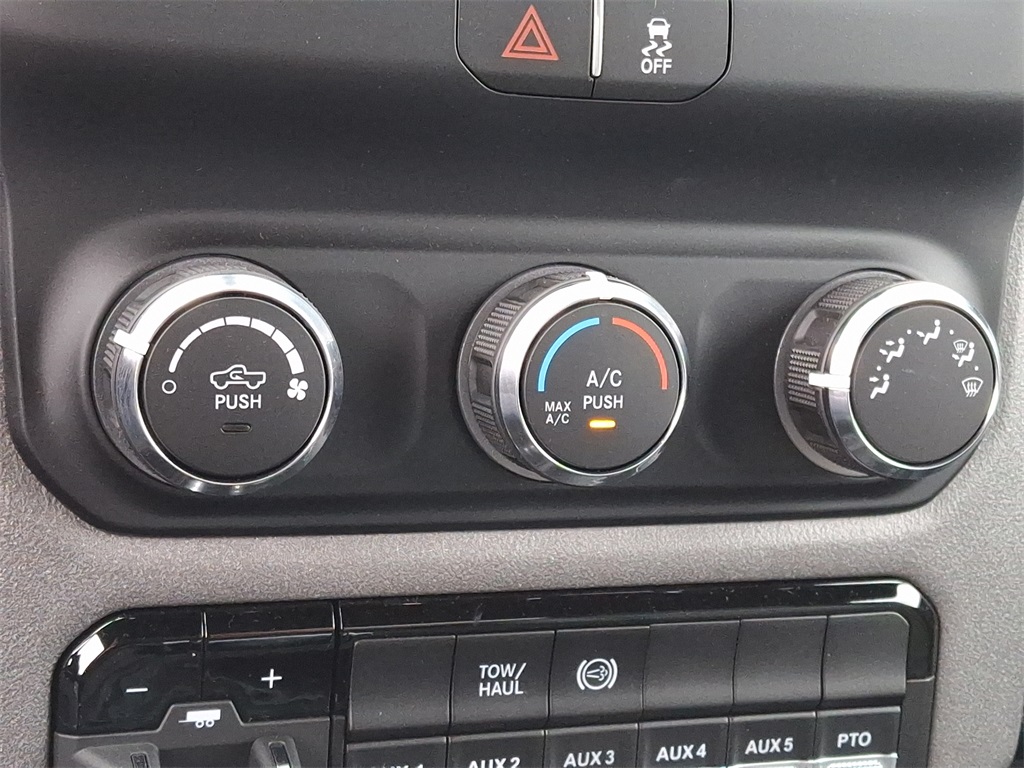 2024 Ram 4500HD Tradesman - Photo 13