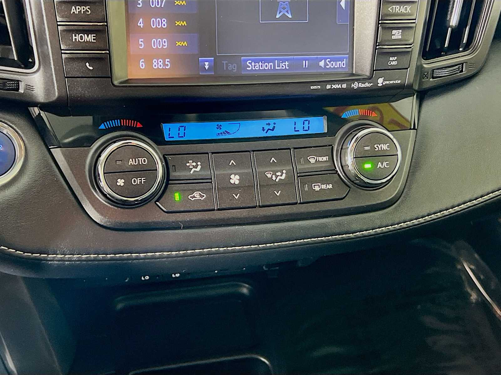 2018 Toyota RAV4 Hybrid Limited - Photo 15