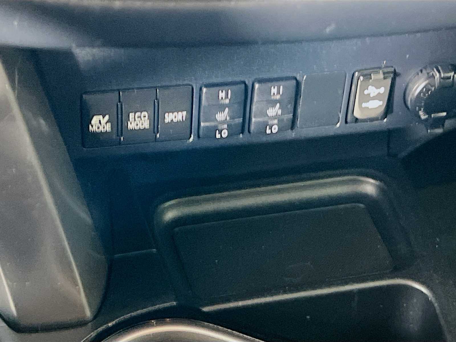 2018 Toyota RAV4 Hybrid Limited - Photo 20