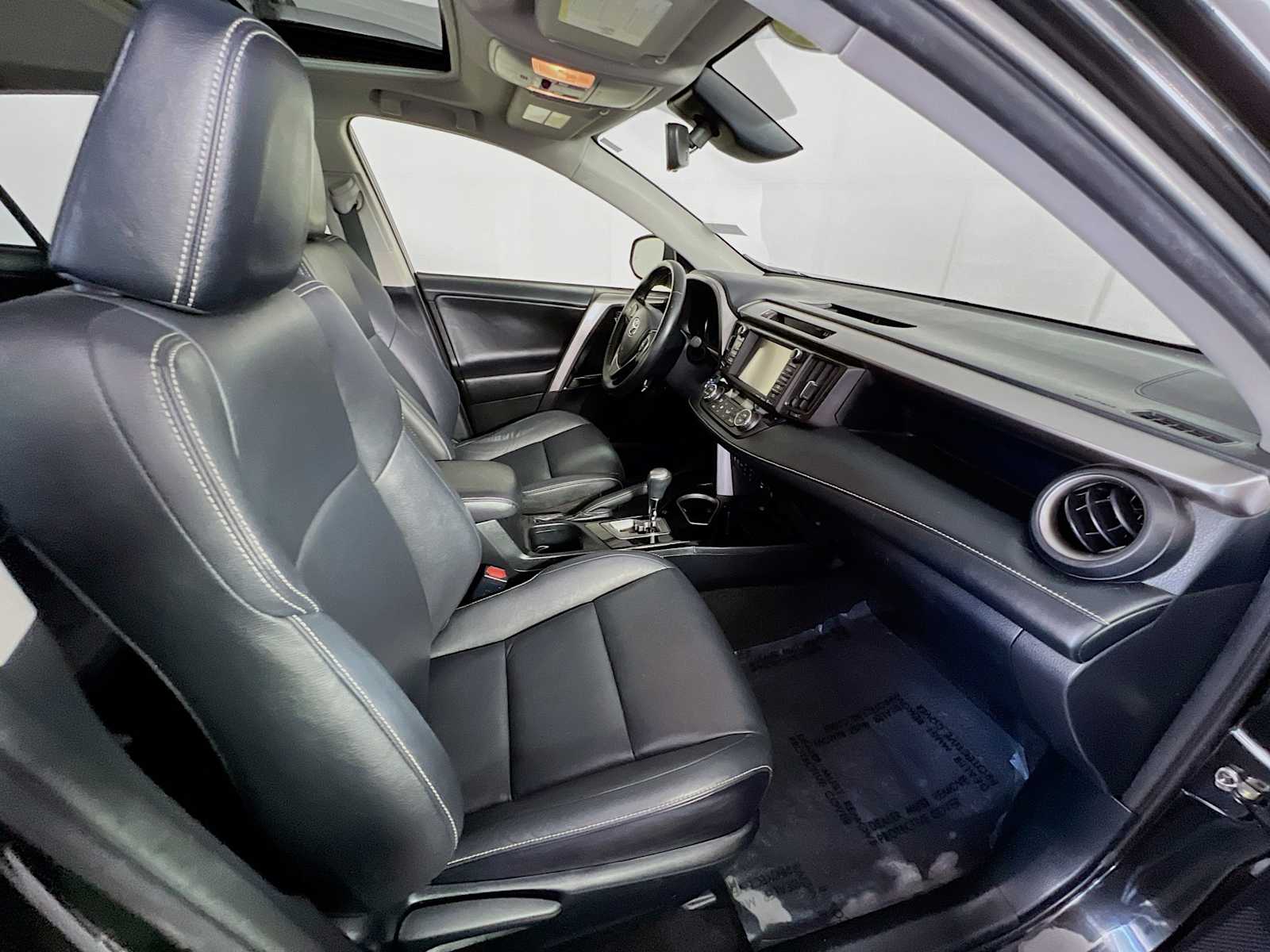 2018 Toyota RAV4 Hybrid Limited - Photo 28