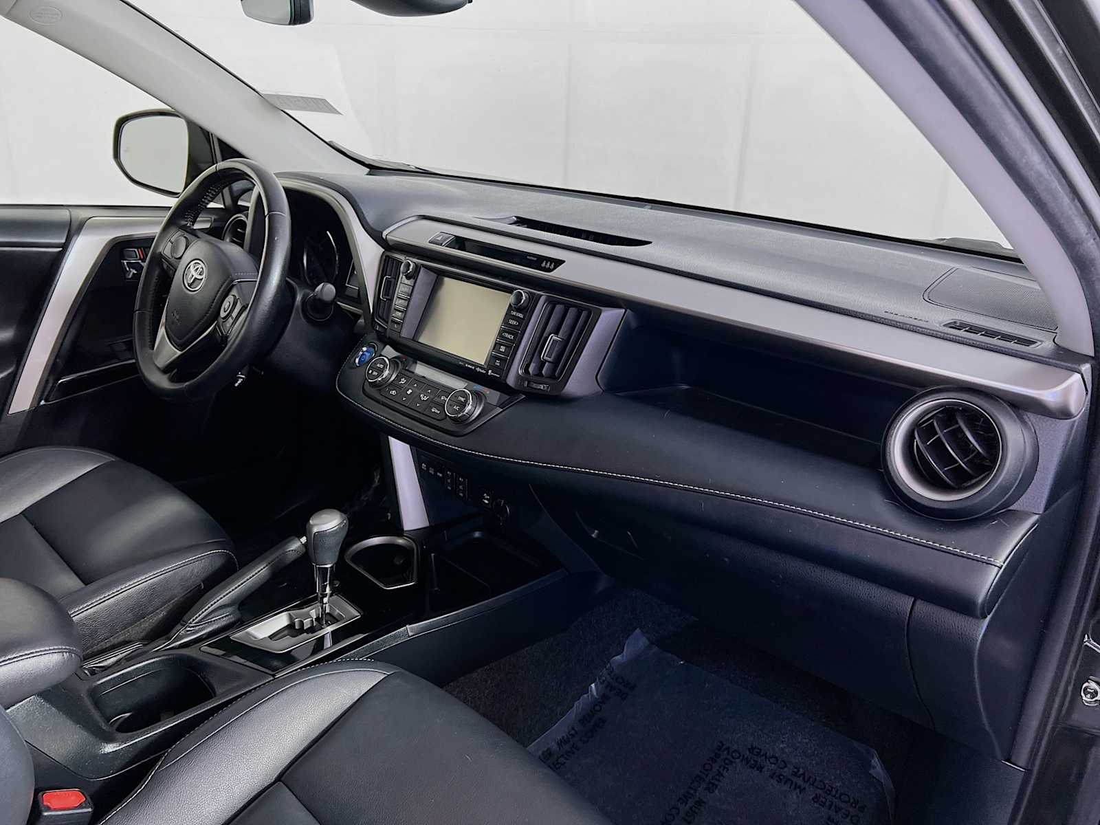 2018 Toyota RAV4 Hybrid Limited - Photo 29