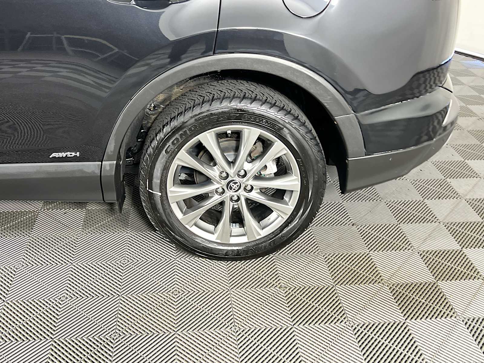 2018 Toyota RAV4 Hybrid Limited - Photo 31