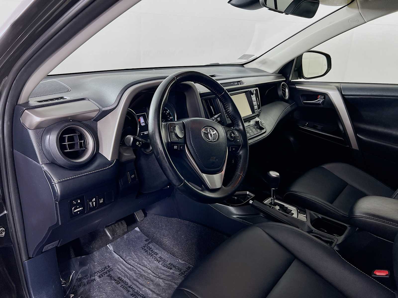 2018 Toyota RAV4 Hybrid Limited - Photo 9