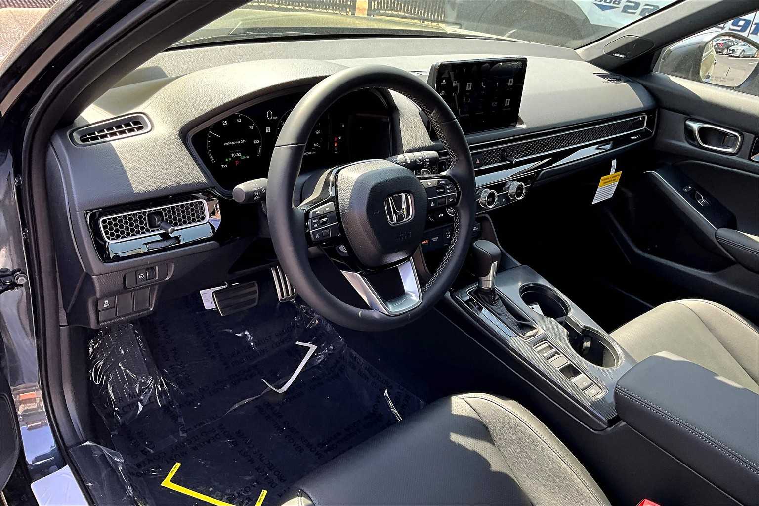 2025 Honda Civic Hatchback Hybrid Sport Touring - Photo 9