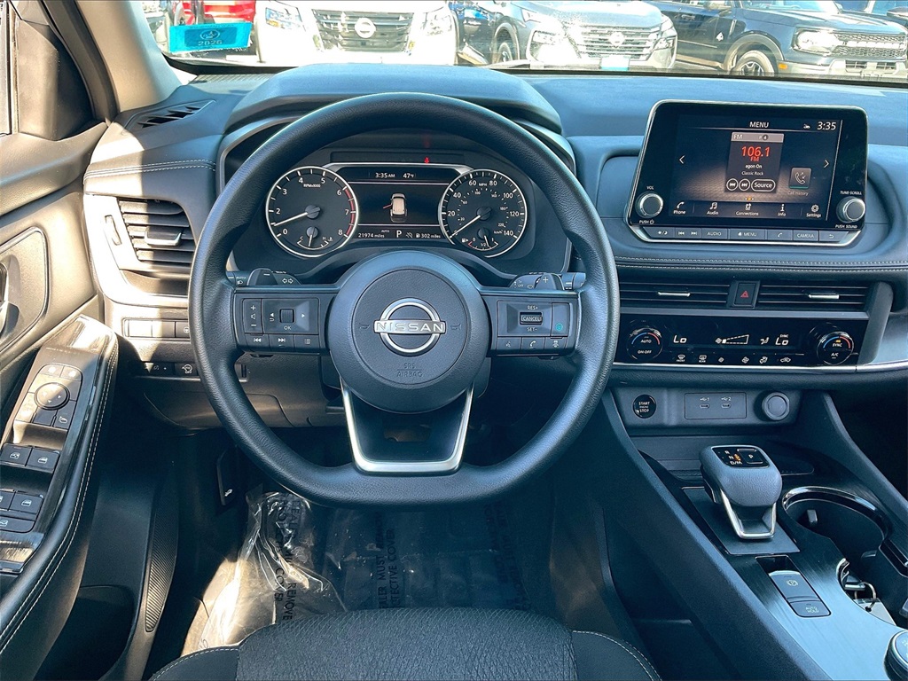 2024 Nissan Rogue SV - Photo 16