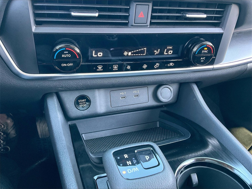 2024 Nissan Rogue SV - Photo 24