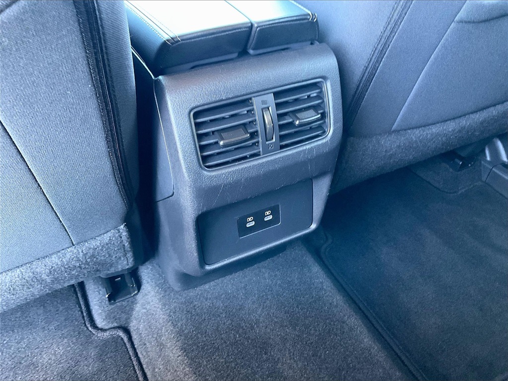 2024 Nissan Rogue SV - Photo 26
