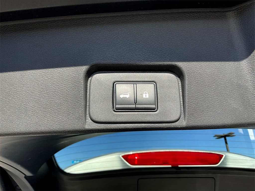 2024 Nissan Rogue SV - Photo 36