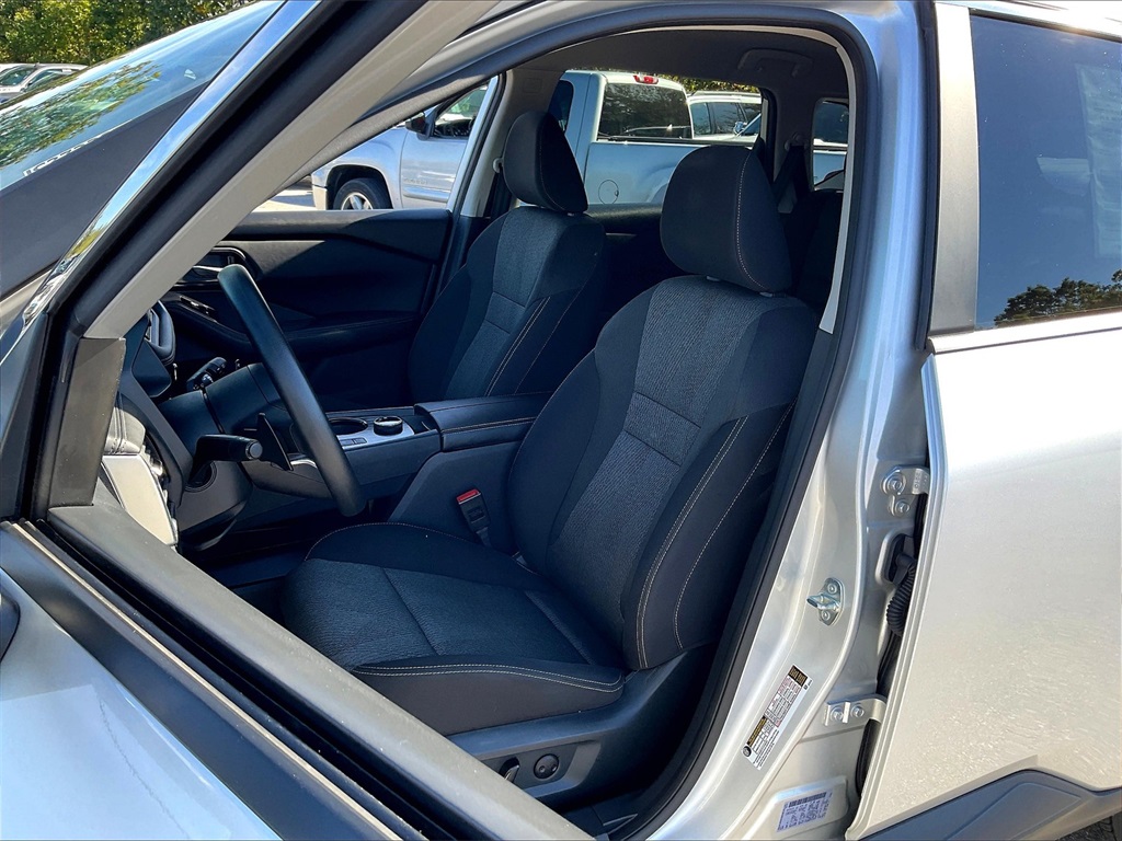 2024 Nissan Rogue SV - Photo 9