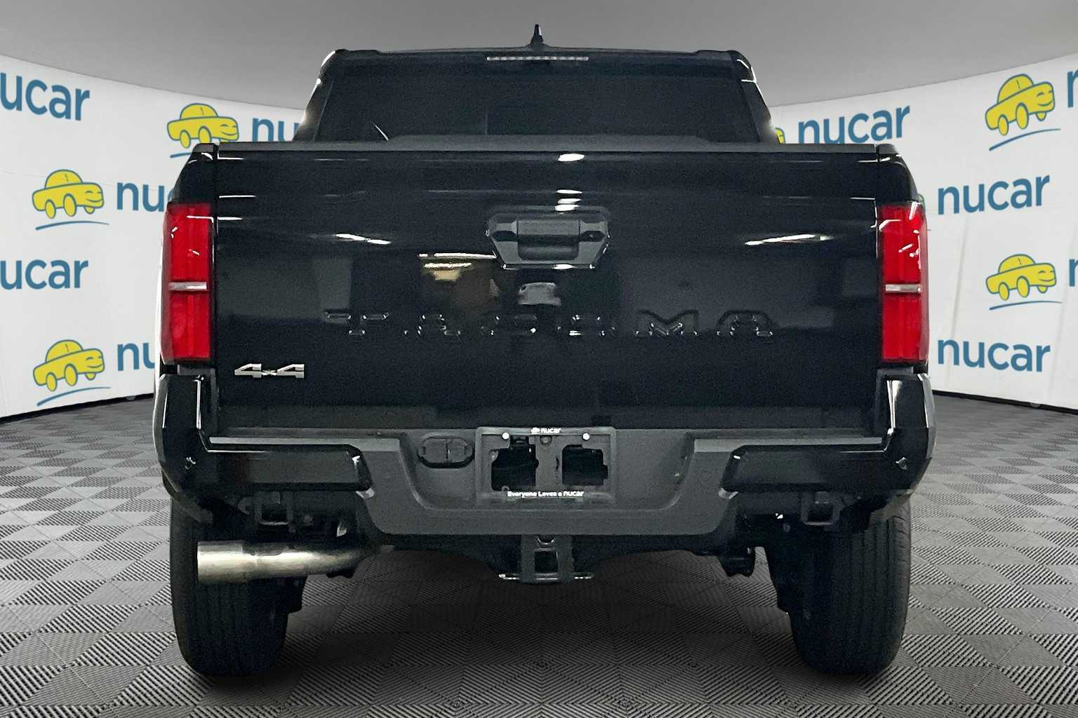2025 Toyota Tacoma SR5 - Photo 6