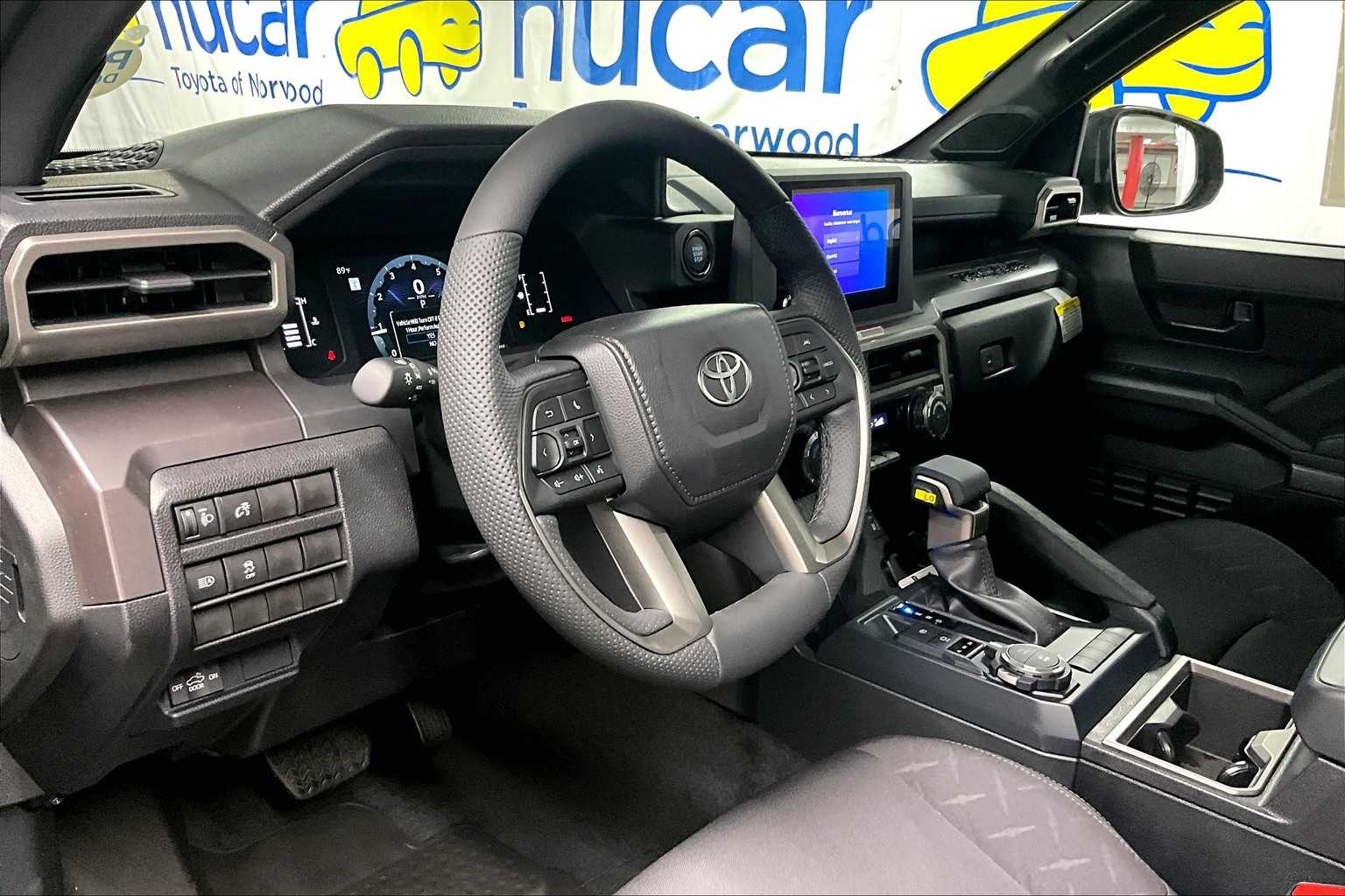 2025 Toyota Tacoma SR5 - Photo 9