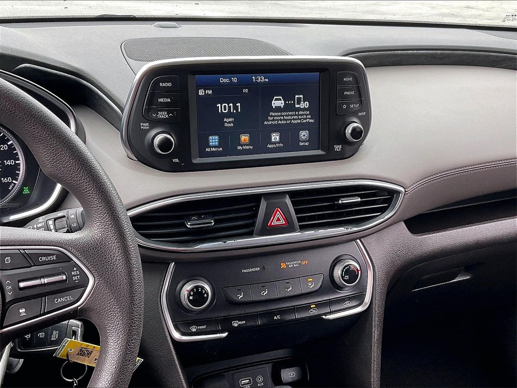 2020 Hyundai Santa Fe SE - Photo 17