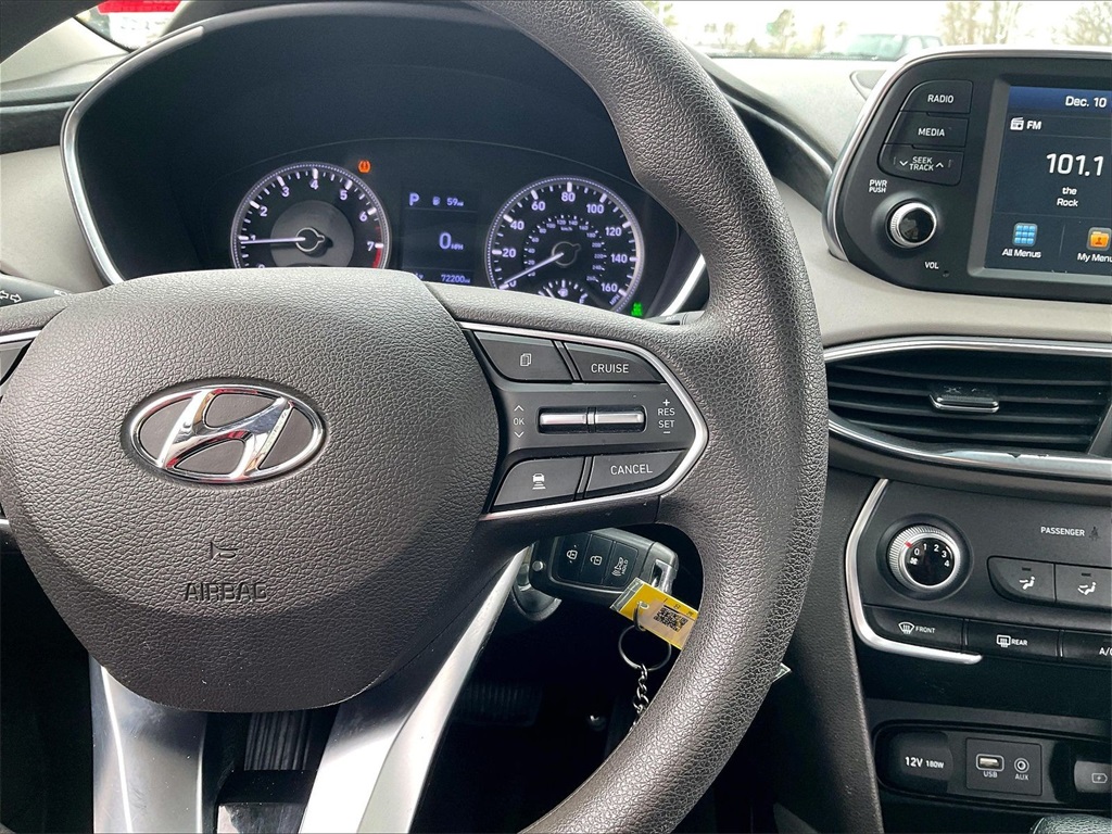 2020 Hyundai Santa Fe SE - Photo 23