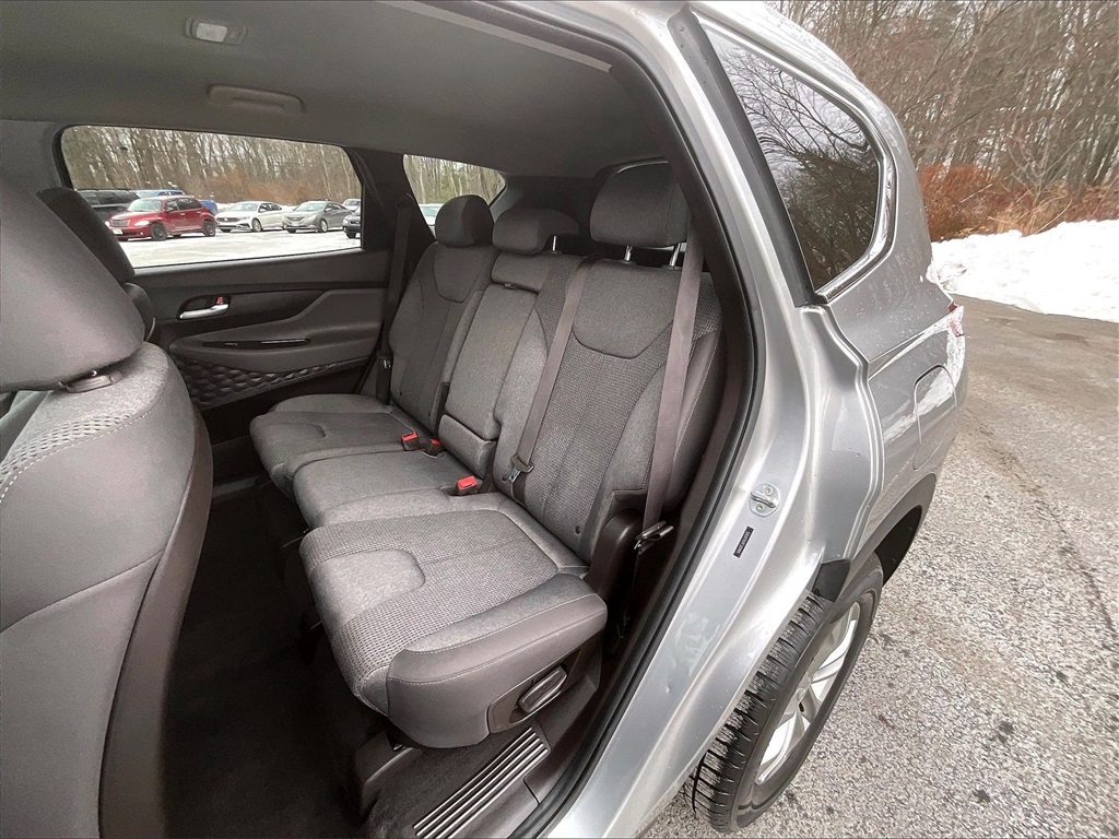 2020 Hyundai Santa Fe SE - Photo 24