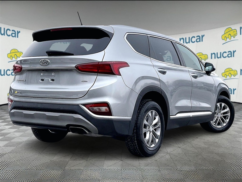 2020 Hyundai Santa Fe SE - Photo 6